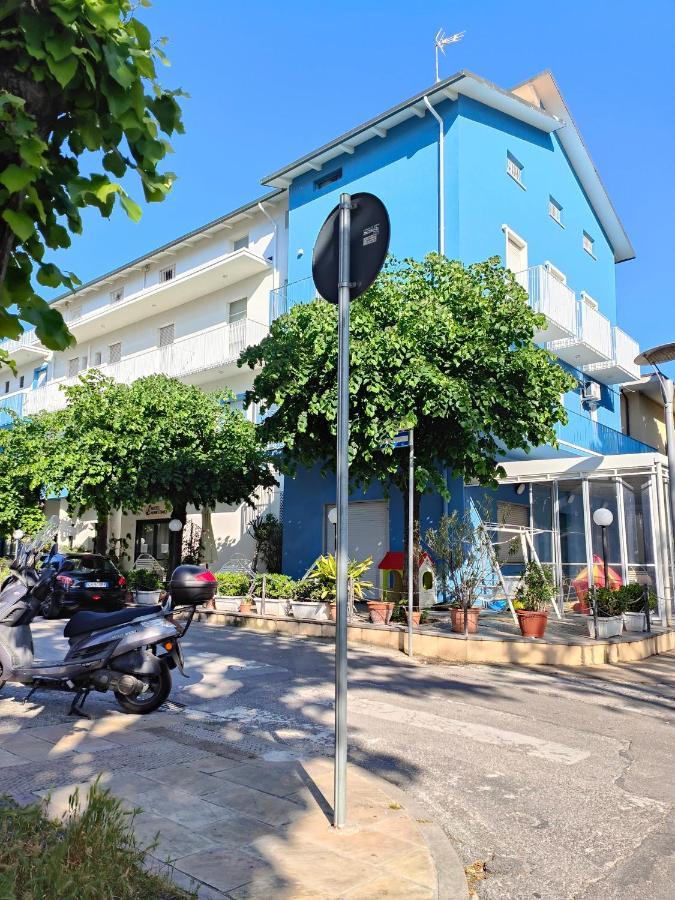 Hotel Marittimo Rímini Exterior foto